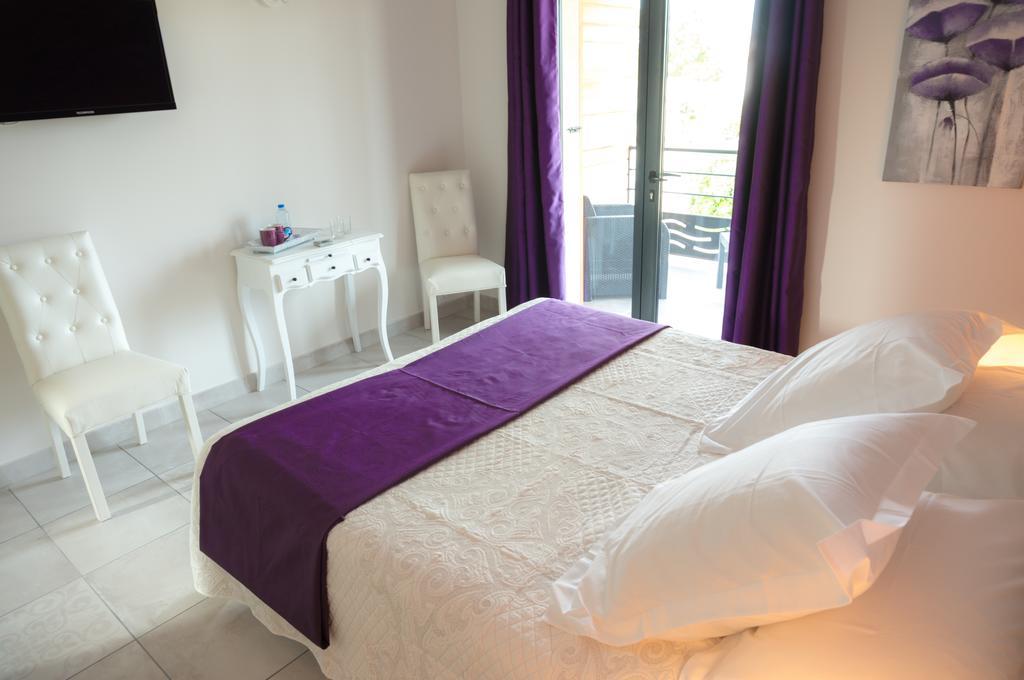 Le Clos de l'Olivade Saint-Just  Habitación foto